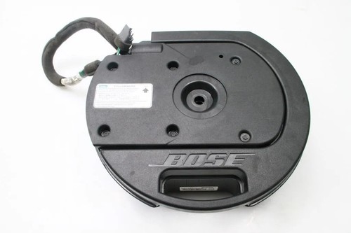 Mazda sedan subwoofer - gh,